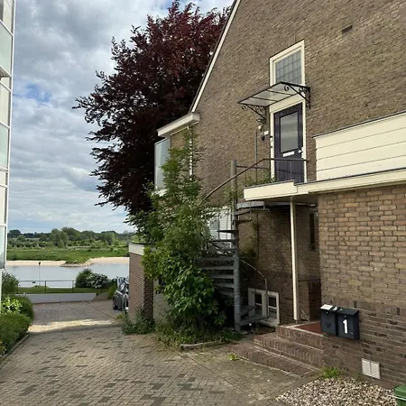 Apartment Riverside Near And Nature *